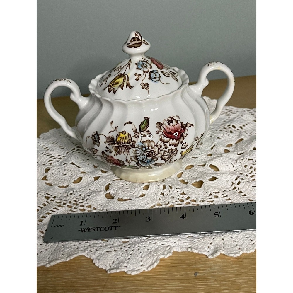 Johnson Brothers Staffordshire Bouquet lidded Sugar Bowl IRONSTONE 1970s